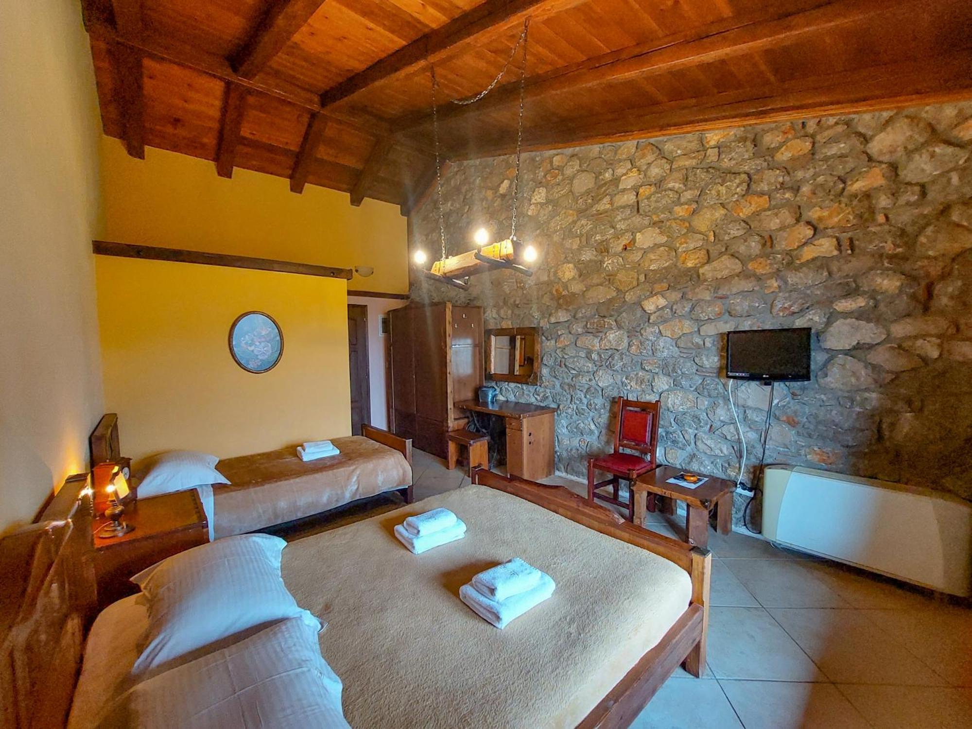 Hotel Metohi à Marioláta Extérieur photo