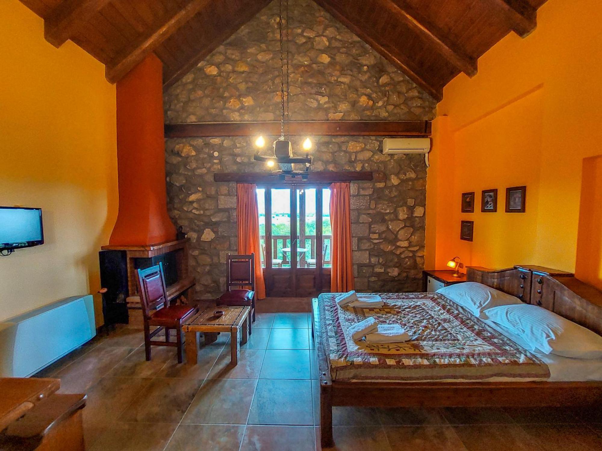 Hotel Metohi à Marioláta Extérieur photo
