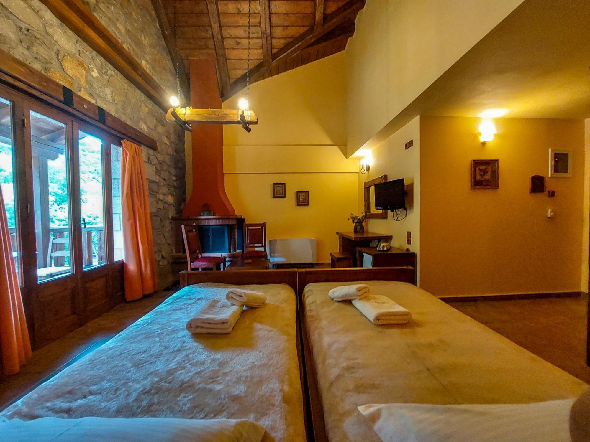Hotel Metohi à Marioláta Extérieur photo