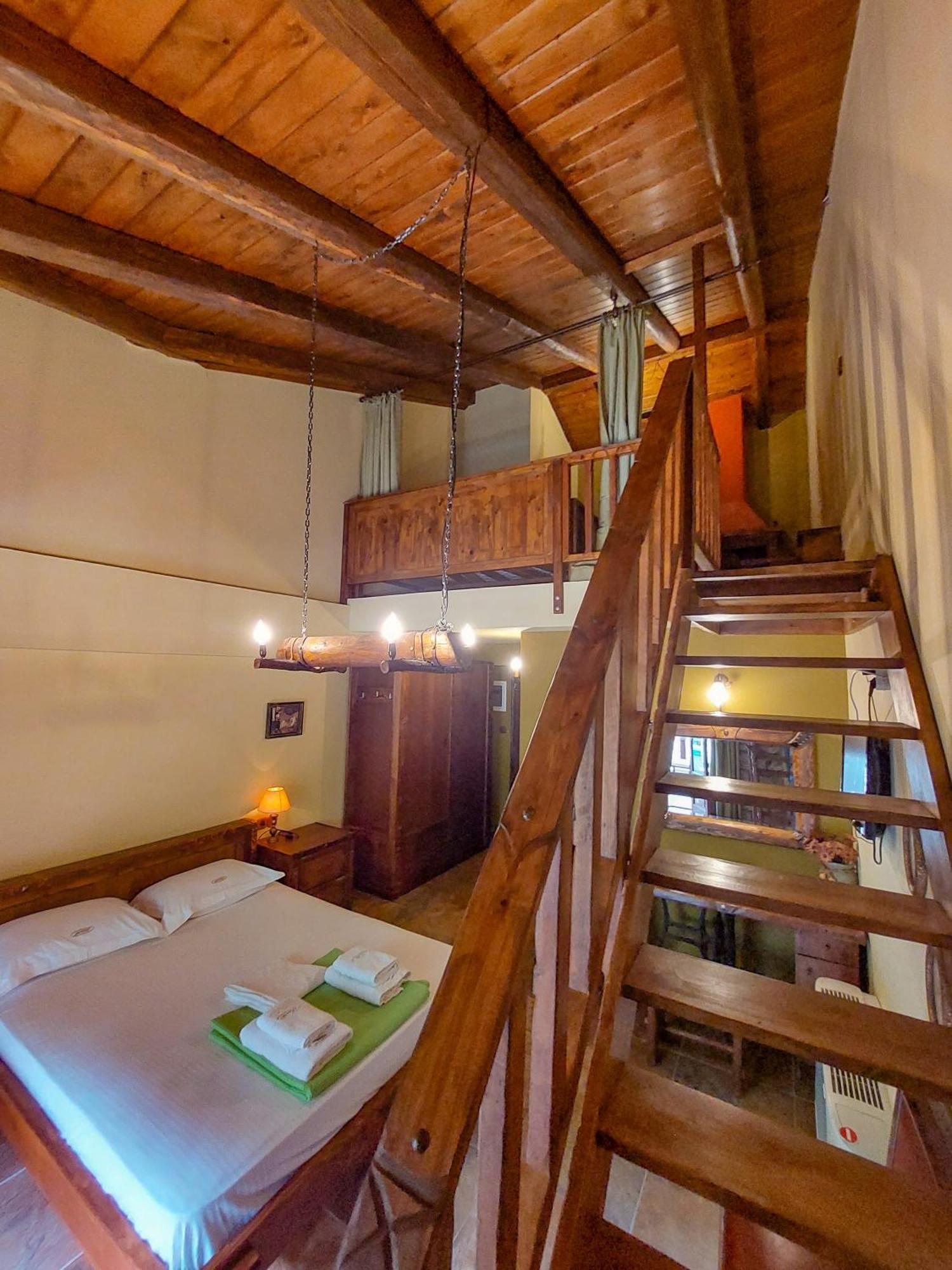 Hotel Metohi à Marioláta Extérieur photo